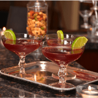 Cocktail Corner: Barefoot MistleTOE Cosmo