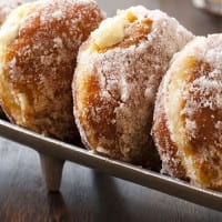 Vanilla Cream-Filled Doughnuts