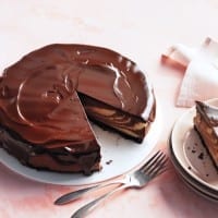 Chocolate-Peanut Butter Cheesecake with Chocolate Glaze