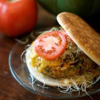 Easy & Delicious Veggie Burger
