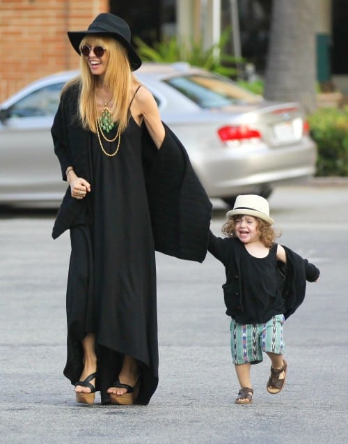 Pregnant Rachel Zoe and little Skyler are picture perfect!