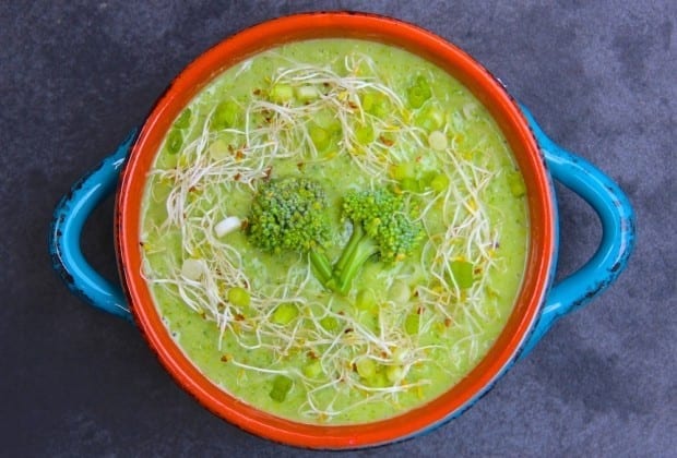Avocado and Raw Broccoli Soup