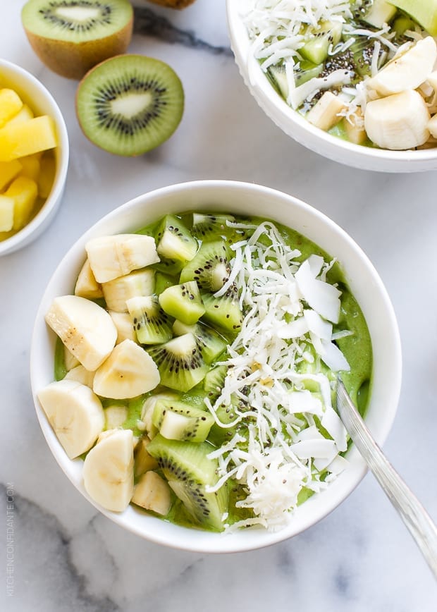 Green Smoothie Bowl | www.kitchenconfidante.com
