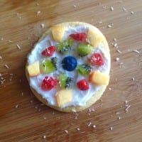 Mini Fruit Pizzas That Are Totally Kid-Friendly