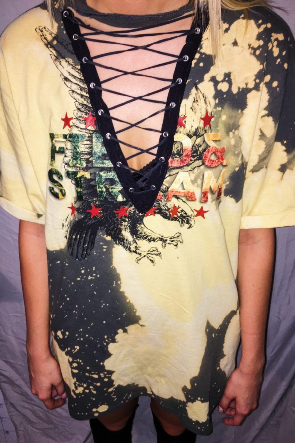 How To Transform an Old Baggie Shirt into a DIY No Sew LaceUp Tank
