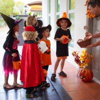 11 Hallowe&rsquo;en Ideas That Take Little to No Work