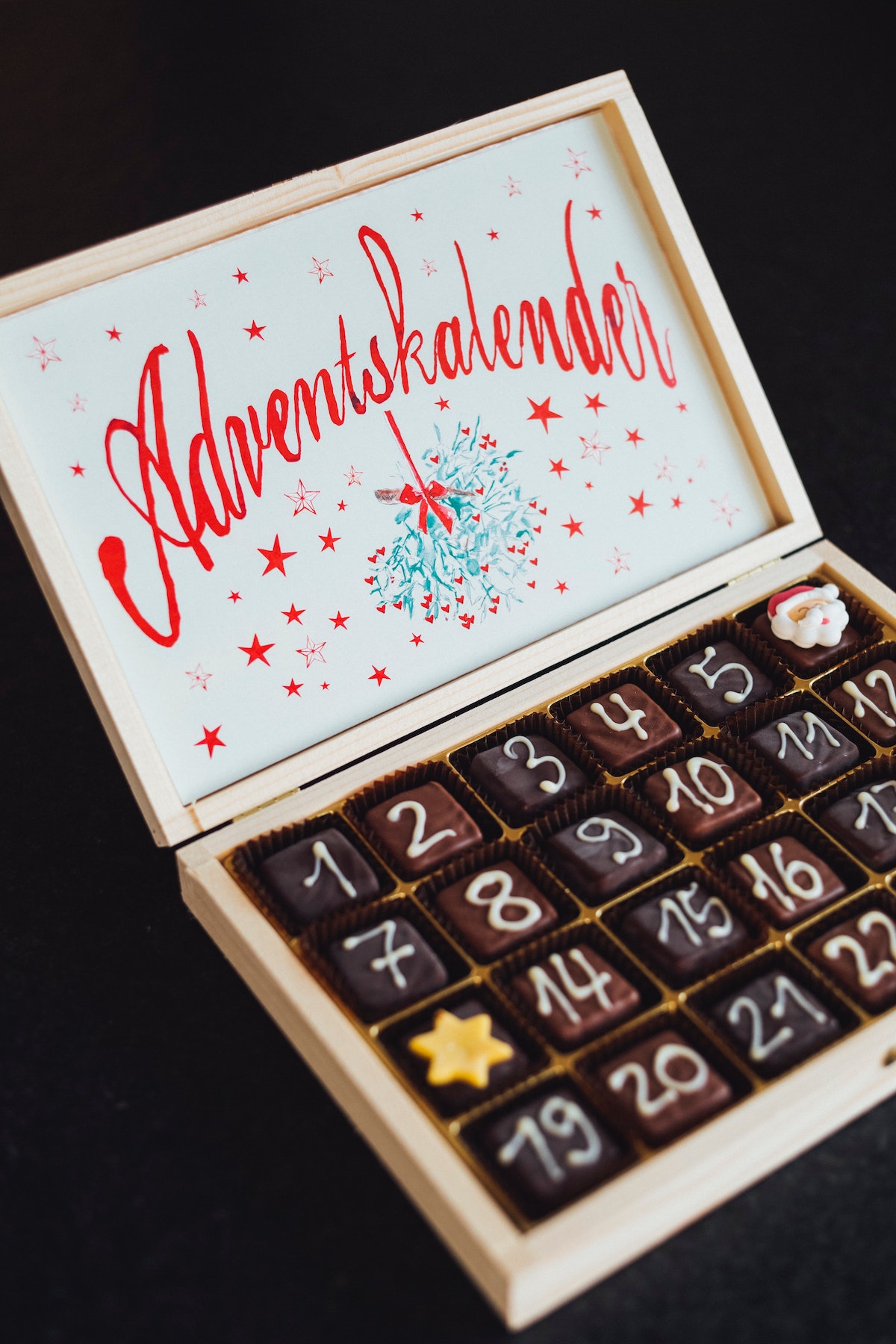 Chocolate holiday calendar